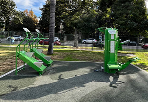 outdoor fitness equipment